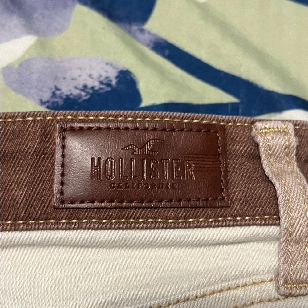 Hollister patched look short shorts denim. Multi browns